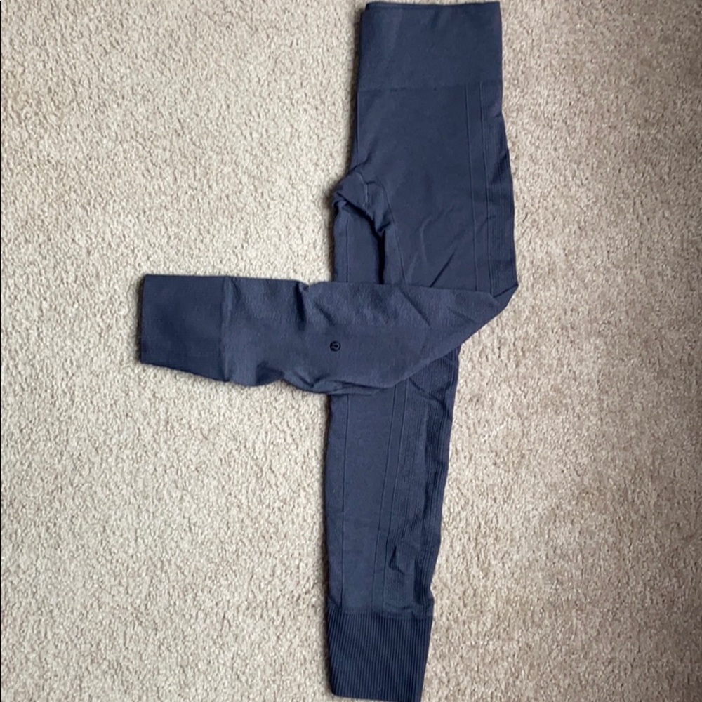 Grey lululemon leggings